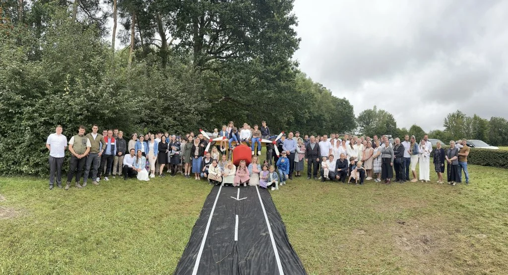 Gemeinsames Gruppenfoto beim Kindercamp 2024
